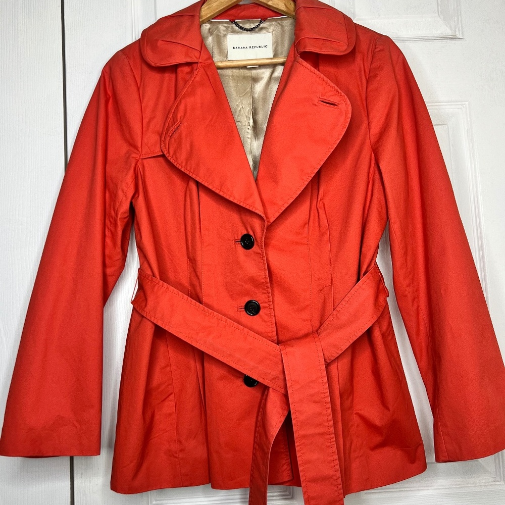 Chic Banana Republic Orange Vintage Spring coat.